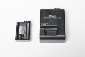 sạc nikon mh-25