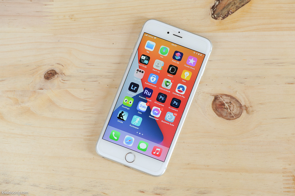 Trên tay iPhone 6s, 6s Plus: kiểu dáng không đổi trừ màu mới, bên trong  nhiều