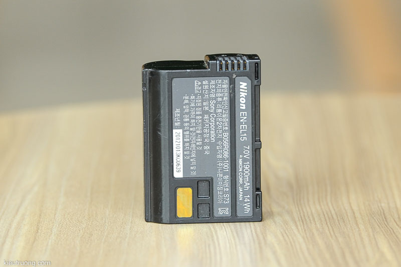 pin theo máy nikon d750