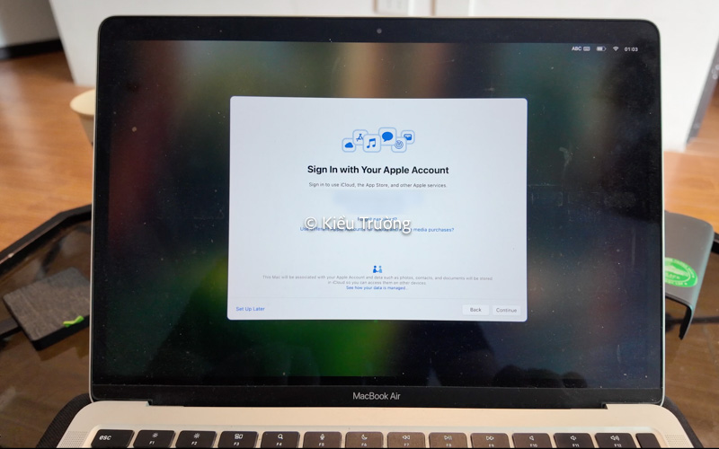 Đăng nhập tài khoản iCloud sau khi Reset MacBook về mặc định